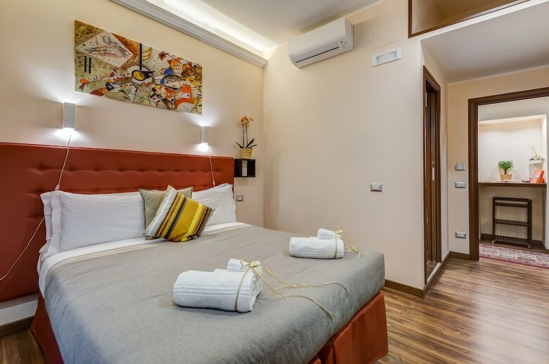 Hotel Lhr Coliseum B&B