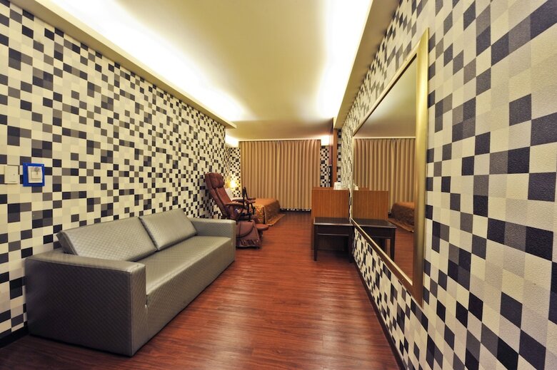 Hotel Carnival Motel