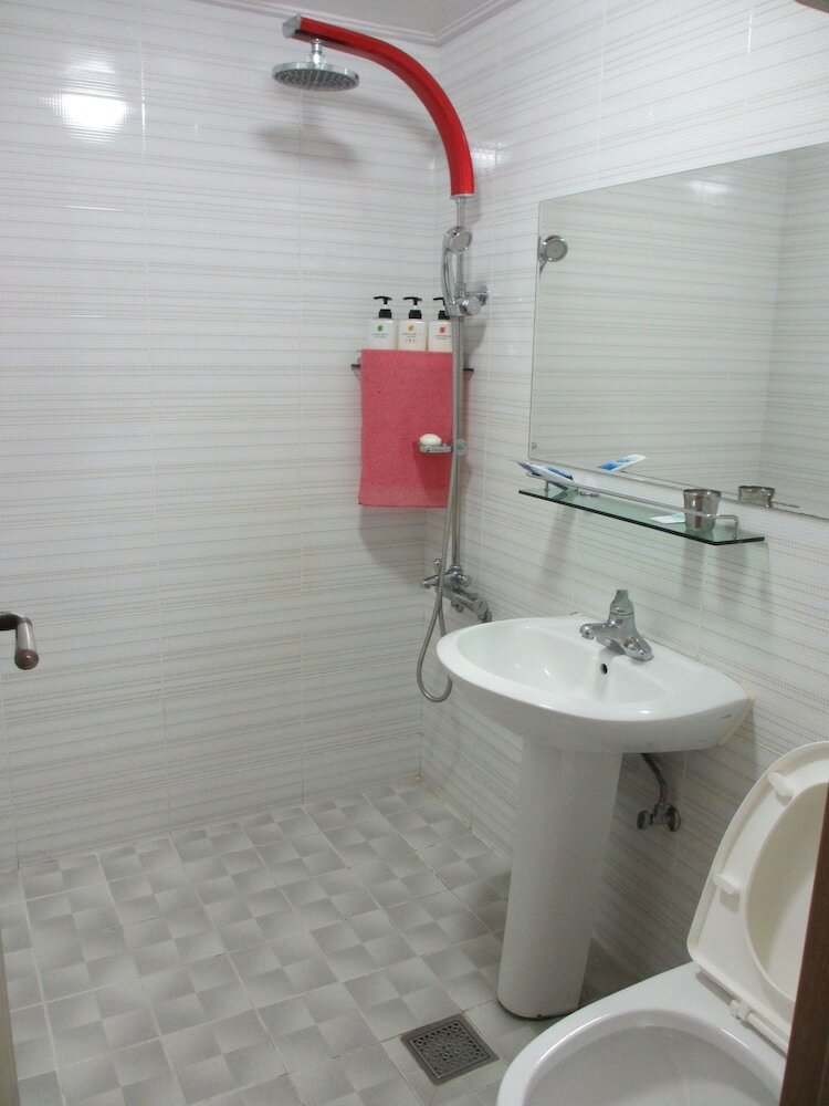 Hostal Moiri Guesthouse - Hostel