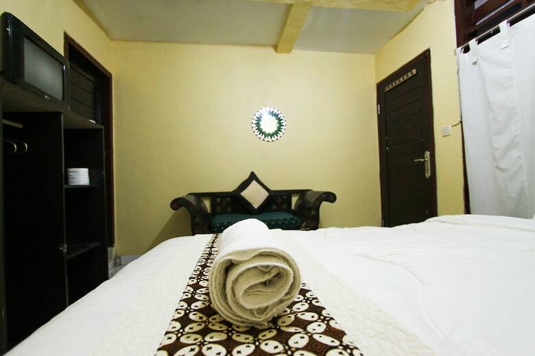 Hotel Clamonic House By Madhava