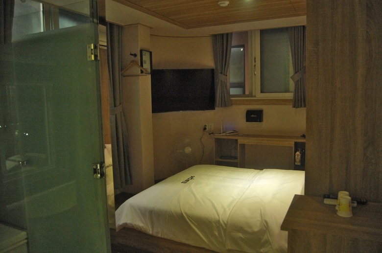 64 Inn Hotel