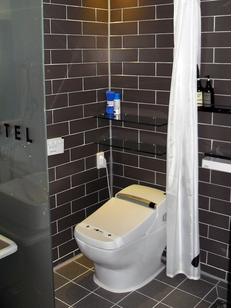 64 Inn Hotel