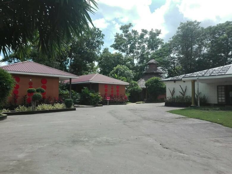 Pathein Hotel