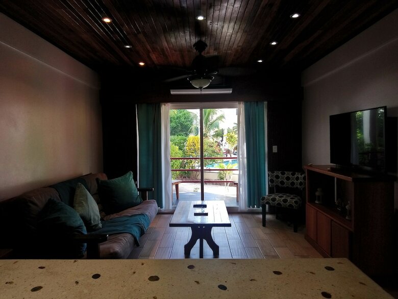 Tres Cocos Resort