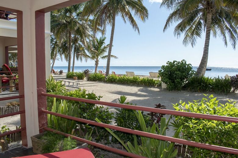 Tres Cocos Resort