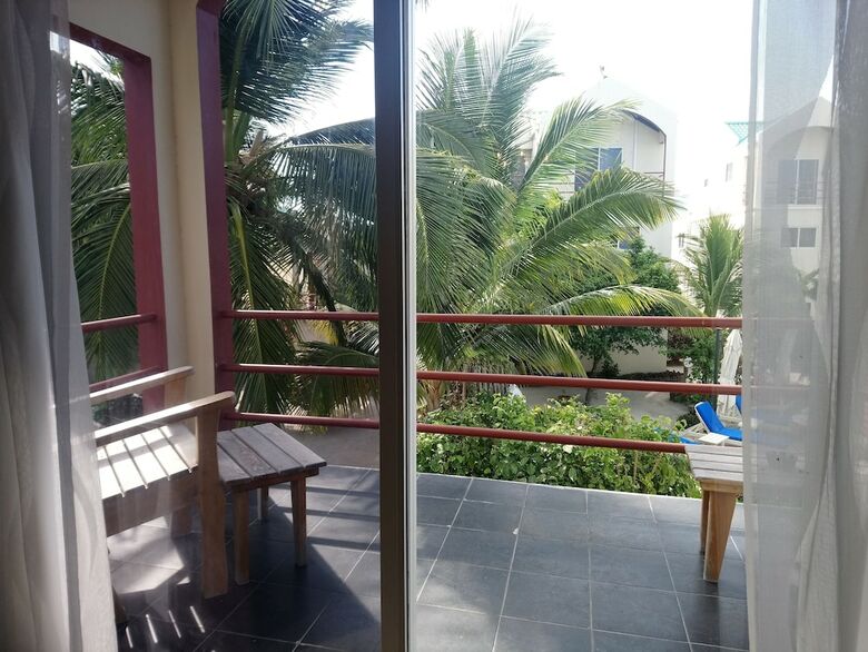 Tres Cocos Resort