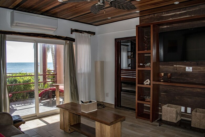 Tres Cocos Resort