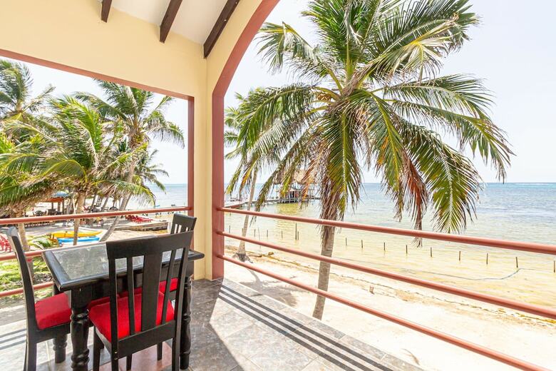 Tres Cocos Resort