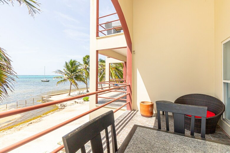 Tres Cocos Resort