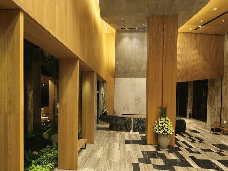 South Urban Hotel