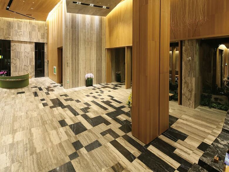 South Urban Hotel