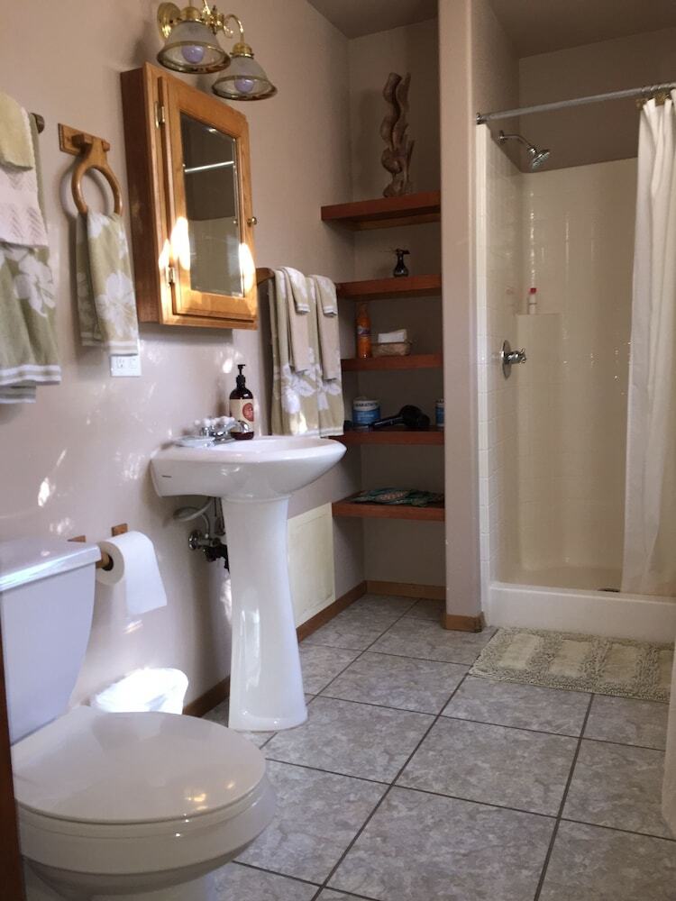 Bed & Breakfast Lava Pond Lodge