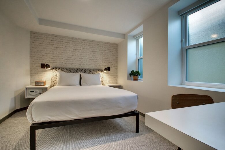 Hotel Hive