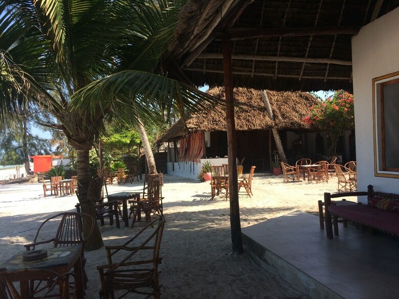 Bed & Breakfast Simba Beach Zanzibar