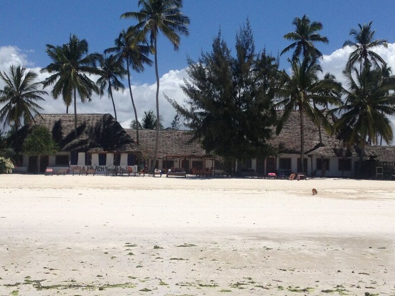 Bed & Breakfast Simba Beach Zanzibar