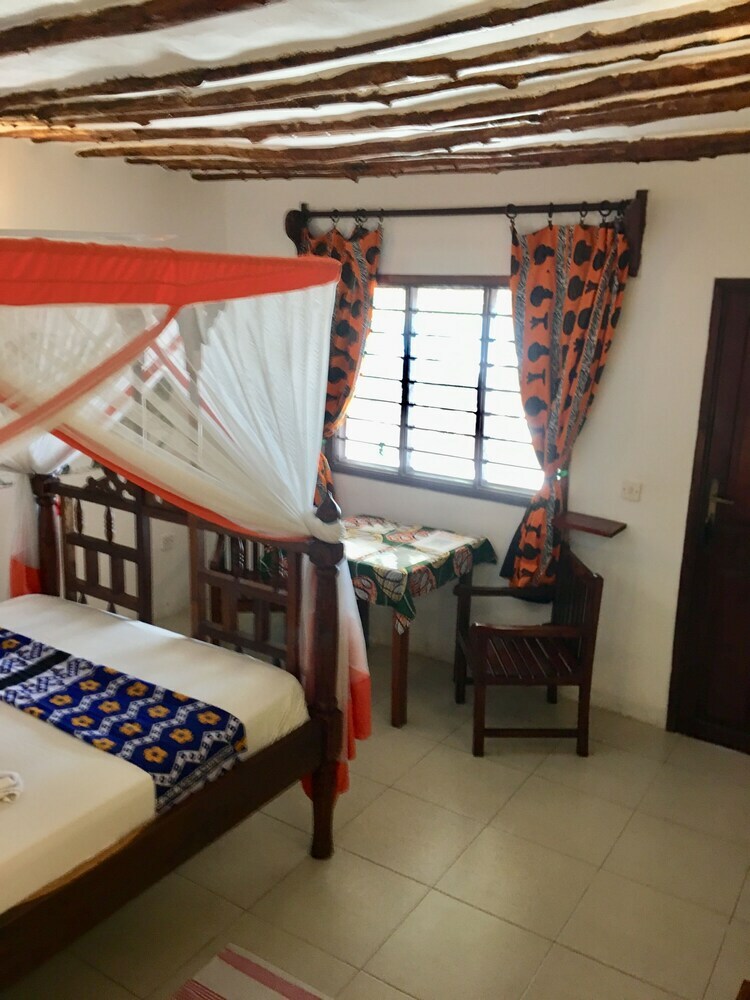 Bed & Breakfast Simba Beach Zanzibar