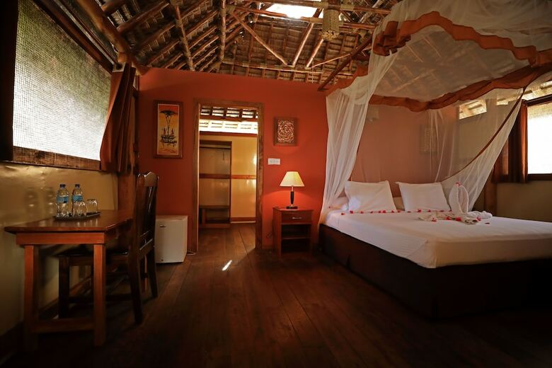 Hotel Barry's Beach Resort