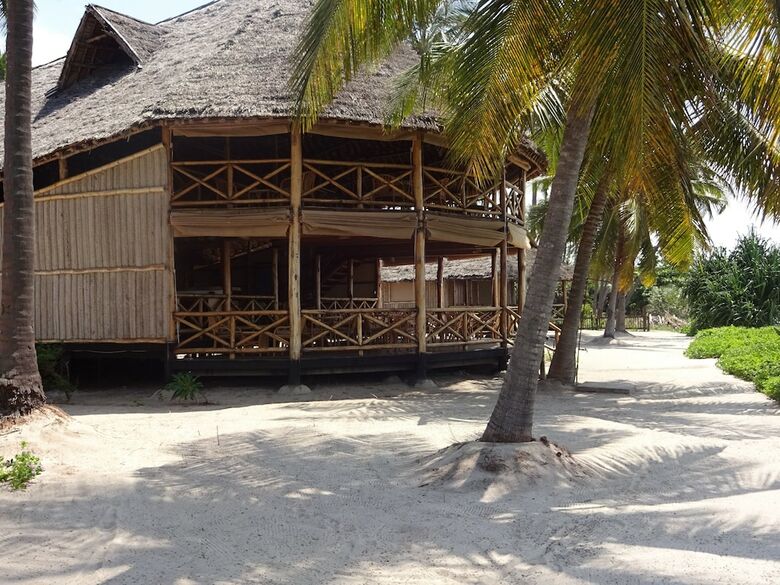 Hotel Barry's Beach Resort