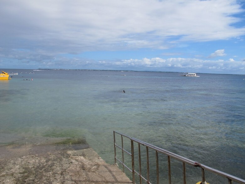 Hotel Kawayan Marine Village Beach Resort