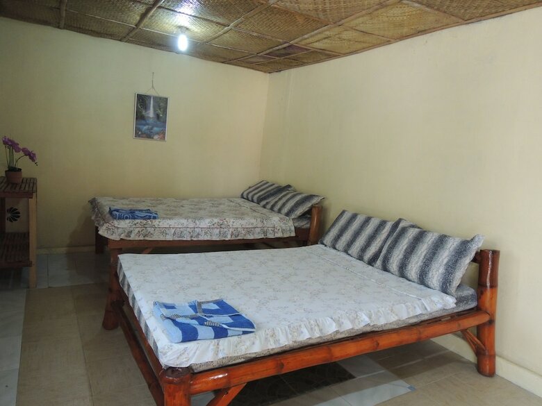 Hotel Kawayan Marine Village Beach Resort
