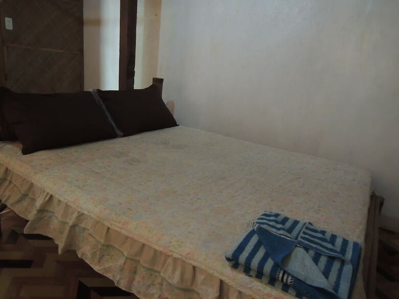 Hotel Kawayan Marine Village Beach Resort