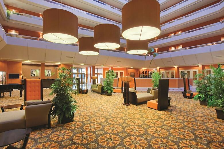 Hotel Doubletree By Hilton Springfield