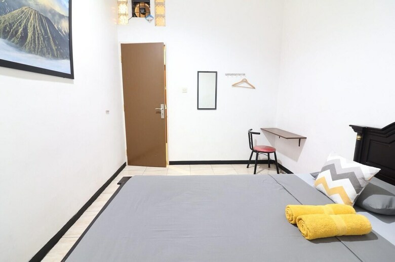 Hostal Mador Malang Dorm Hostel