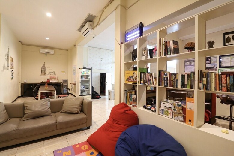 Hostal Mador Malang Dorm Hostel