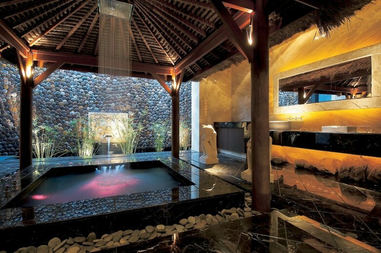 Hotel Orient Luxury Villa Motel