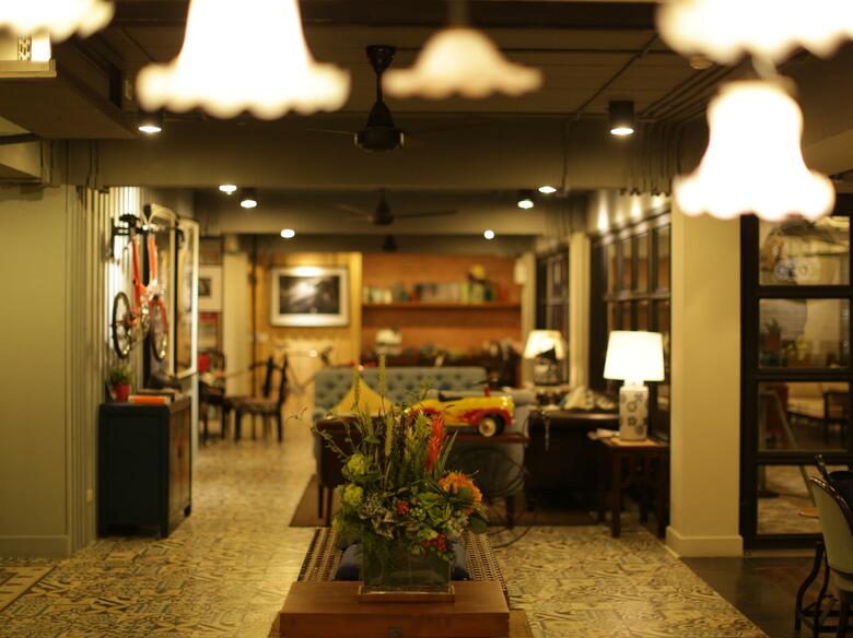 Nandha Hotel
