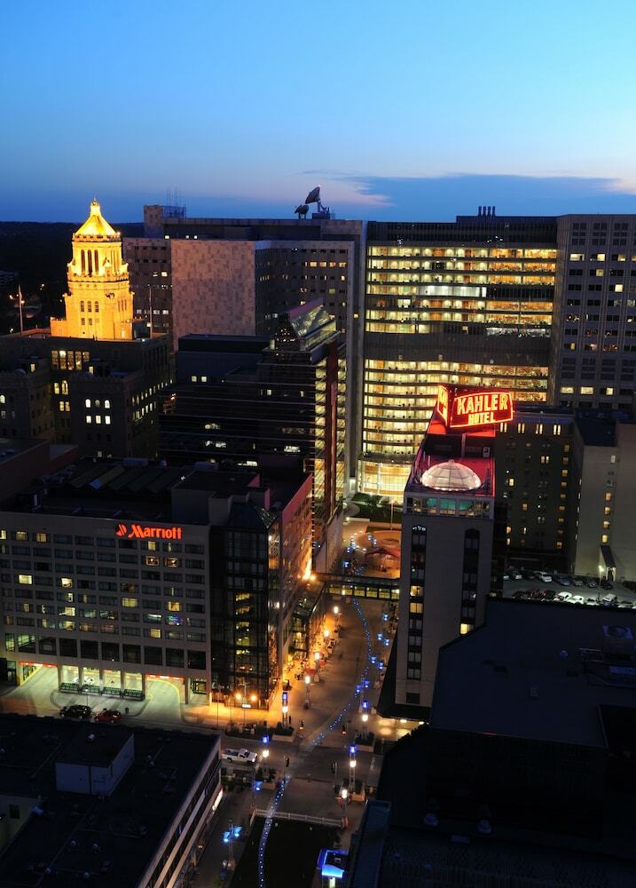 The Towers At Kahler Grand Hotel
