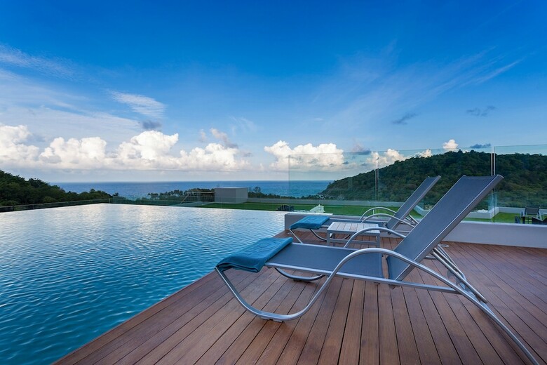 Crest Pool Villas