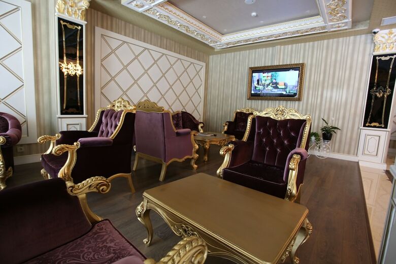 Opera Hotel
