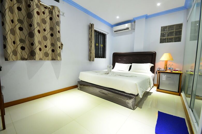 Woodland Hotel