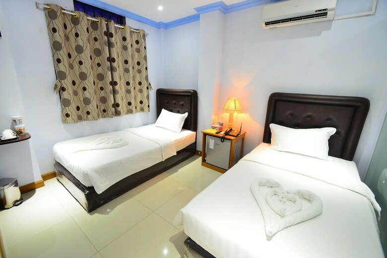 Woodland Hotel