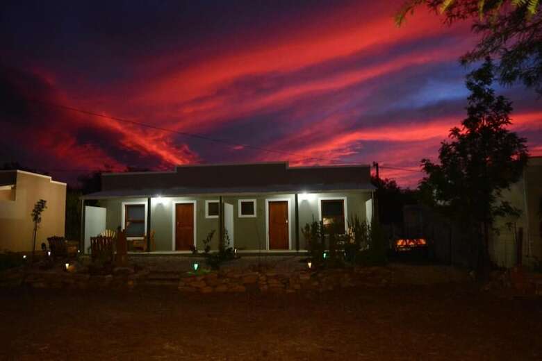 Bed & Breakfast Travellers Rest
