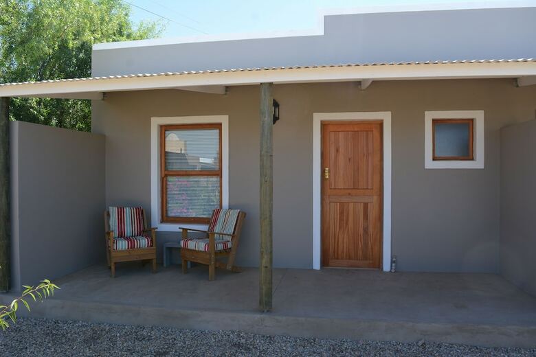 Bed & Breakfast Travellers Rest