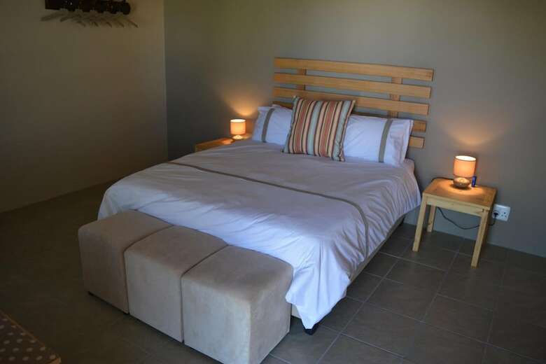 Bed & Breakfast Travellers Rest