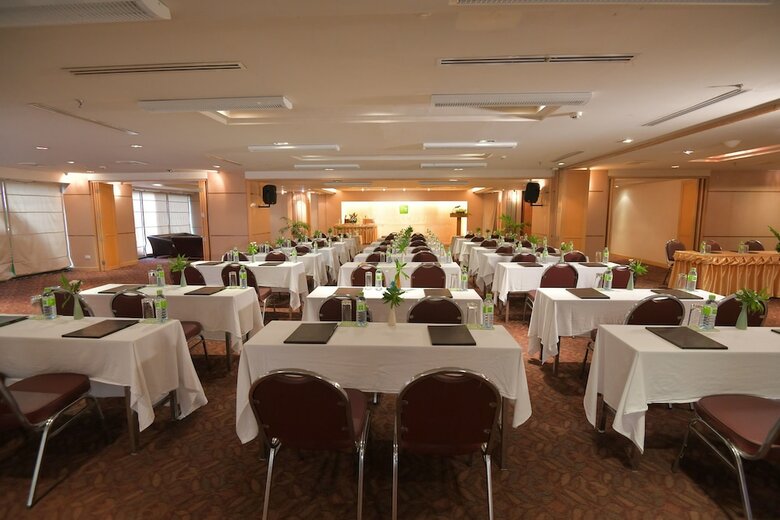 Hotel The Seasons Pattaya