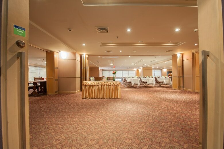 Hotel The Seasons Pattaya