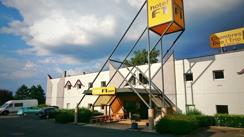 Hotelf1 Angers Ouest Beaucouze