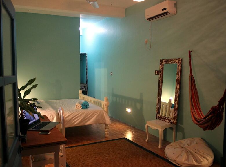 Hotel Bedspace Beach