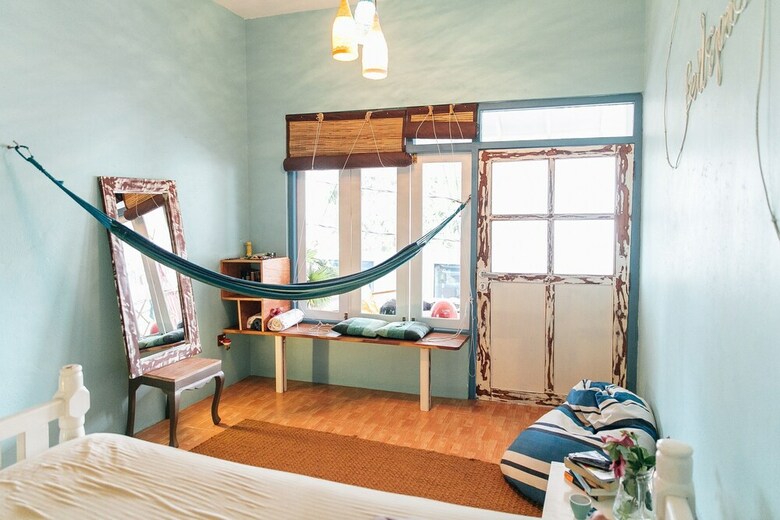 Hotel Bedspace Beach