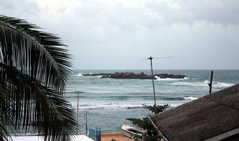 Hotel Bedspace Beach
