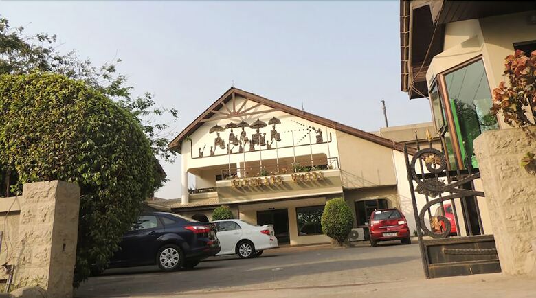 Ultimate Hotel