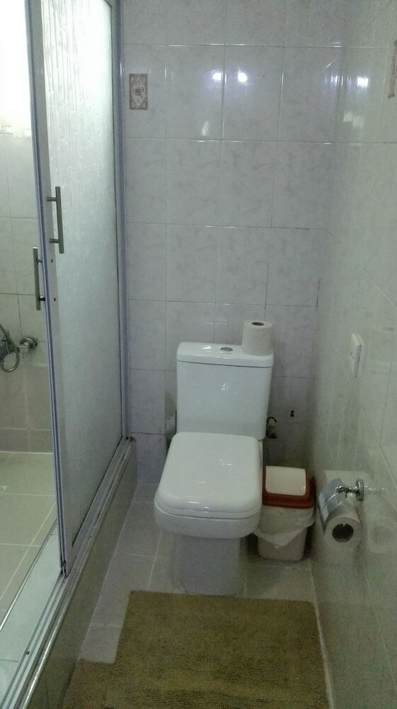 Ultimate Hotel