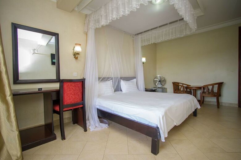 Tristar Hotel