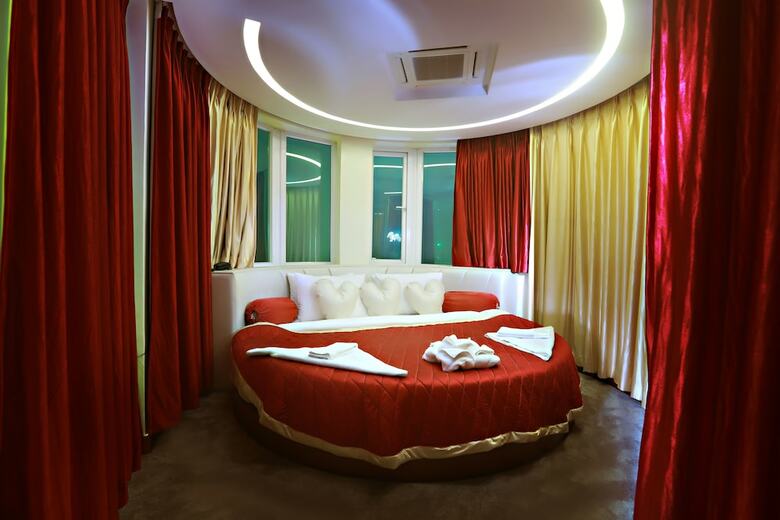 Hotel Patliputra Continental