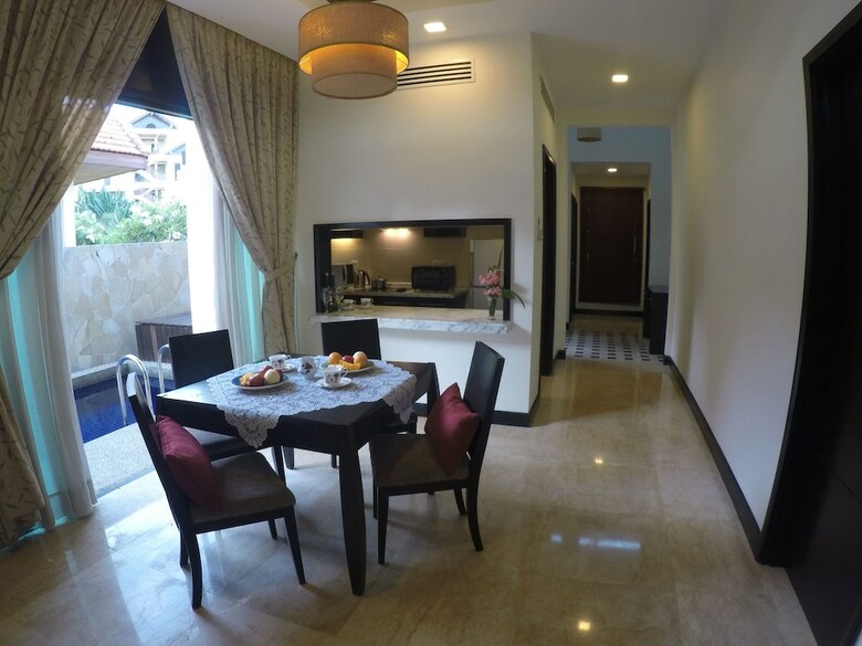 Apartamentos Sabah Beach Villas & Suites