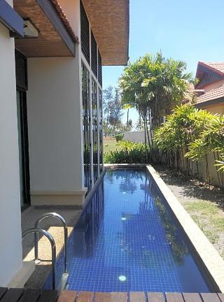 Apartamentos Sabah Beach Villas & Suites